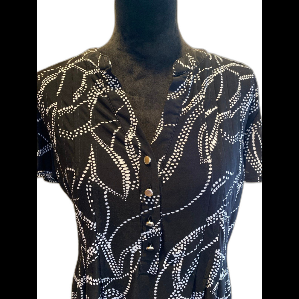 Cocomo‎ Blouse Plus Size 2X Black White Pattern Flutter Sleeve + Stretch Top